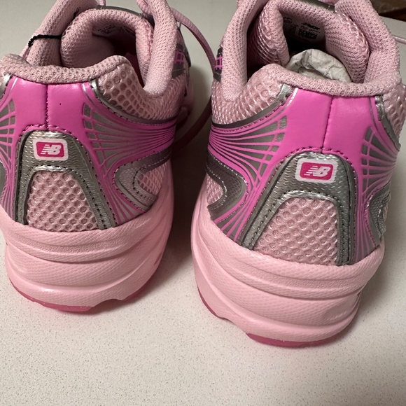 NIB Atmos Pink x New Balance 740 Vacation Pink main image 4